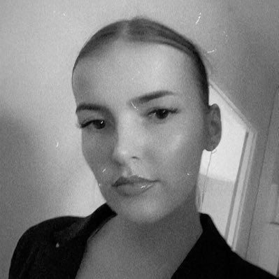 Jeune Travesti d�bute