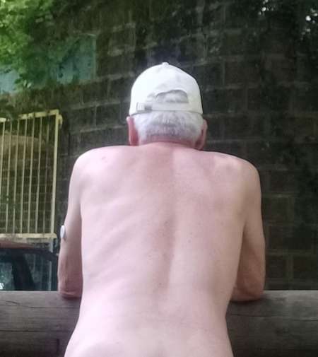Homme mûr docile passif soumis