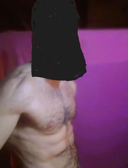 Recherche une femme pour assouvir mes fétiches...